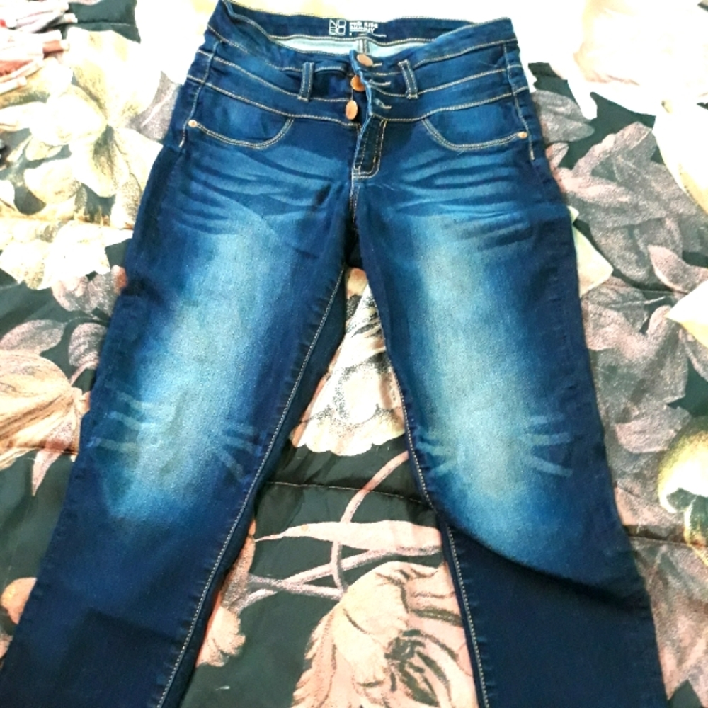 High waisted jeans